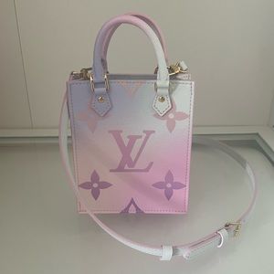 Louis Vuitton PETIT SAC PLAT